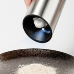 Electric Salt and Pepper Grinder - Image 4