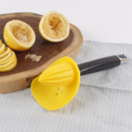 Manual Lemon Squeezer - Image 4