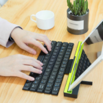 Foldable Keyboard with Stand - Image 3