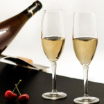 5 Oz Clear Plastic Wine Cup - Image 3